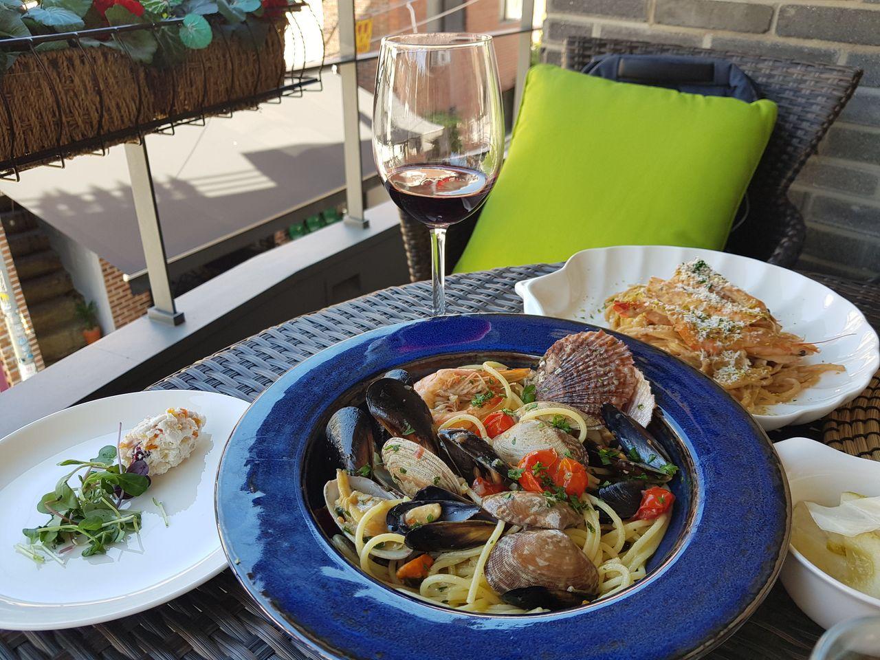 【The BEST Restaurants& Cafes in Itaewon】Only insider knows the 10 Best that you don